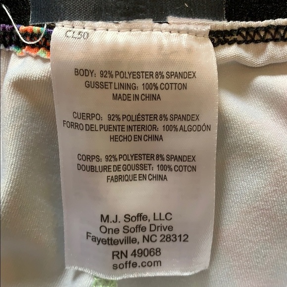 Soffe Dri work out Capris - Picture 4 of 4